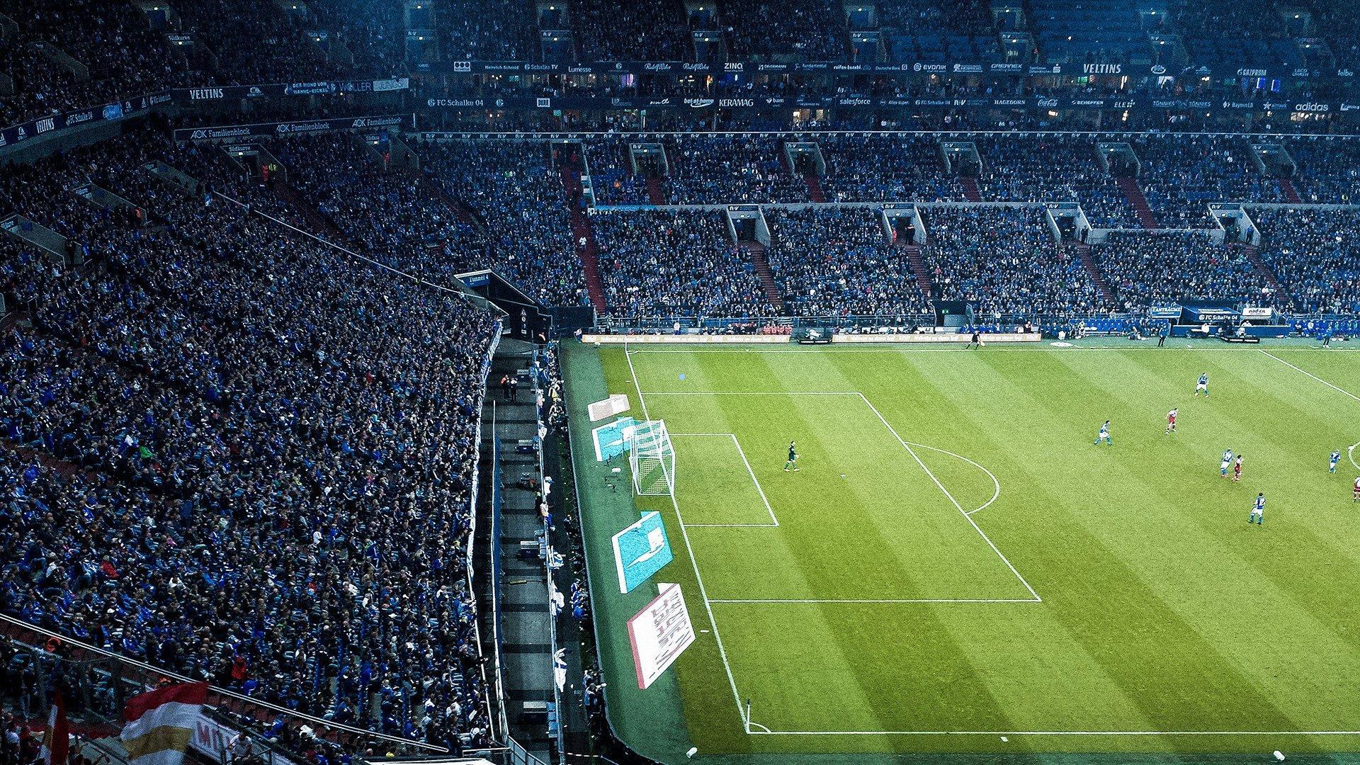 欧冠周三激战，拜仁慕尼黑主场强势碾压圣吉尔联合，进攻风暴击溃客场防线