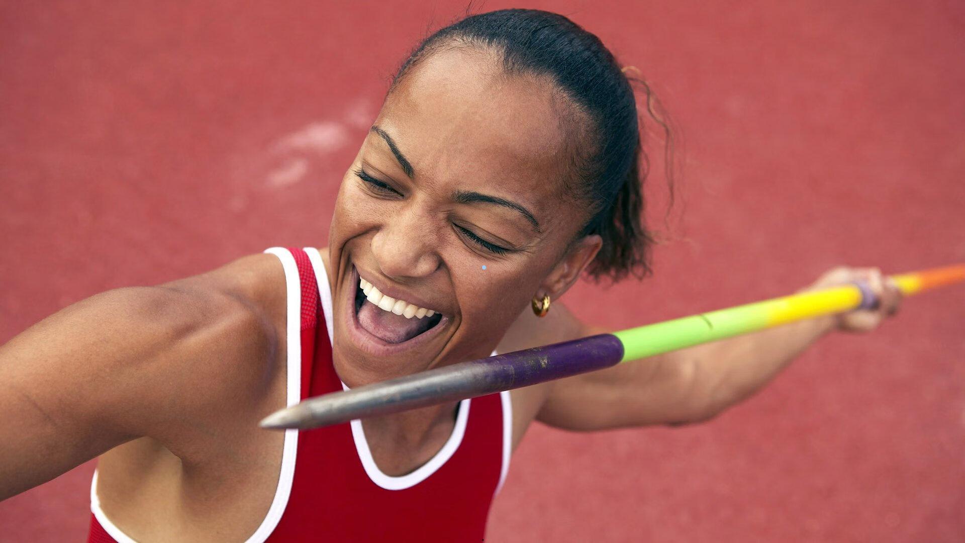 姆巴佩6100万欧收入创纪录！效仿C罗夺冠之路登顶，巴黎圣日耳曼愤懑难平